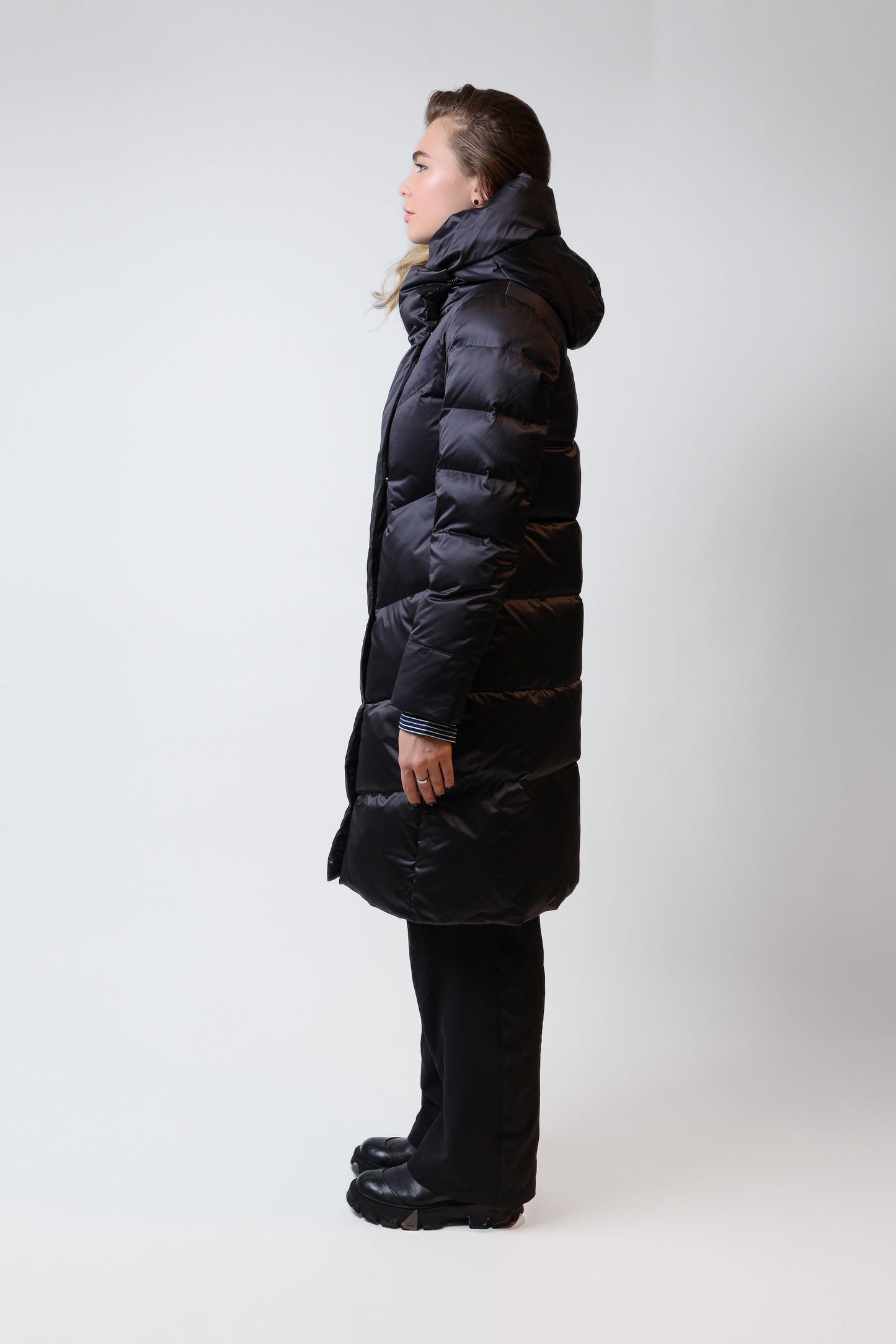 Dark Navy Down Coat – Side Quilted Design