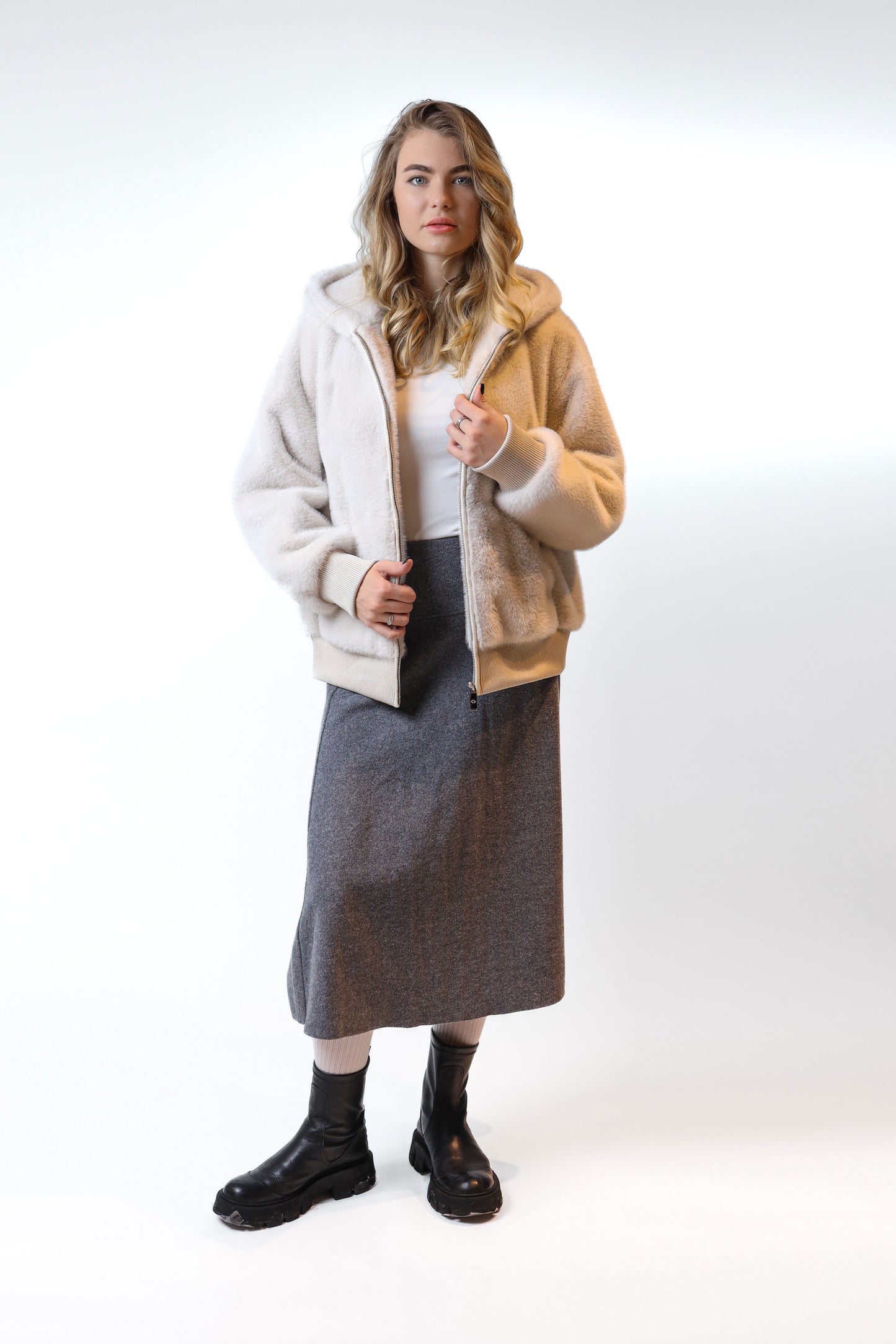 Short Teddy Faux Fur Bomber – Beige Cloud