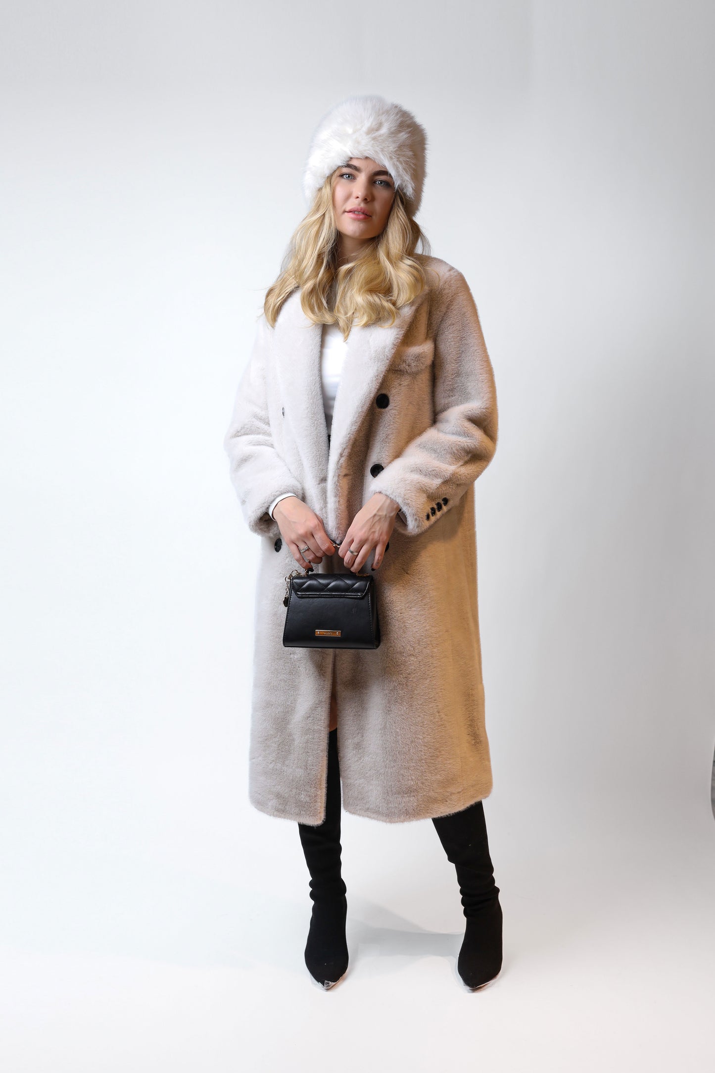 Double-Breasted Faux Fur Coat – Classic Beige Elegance