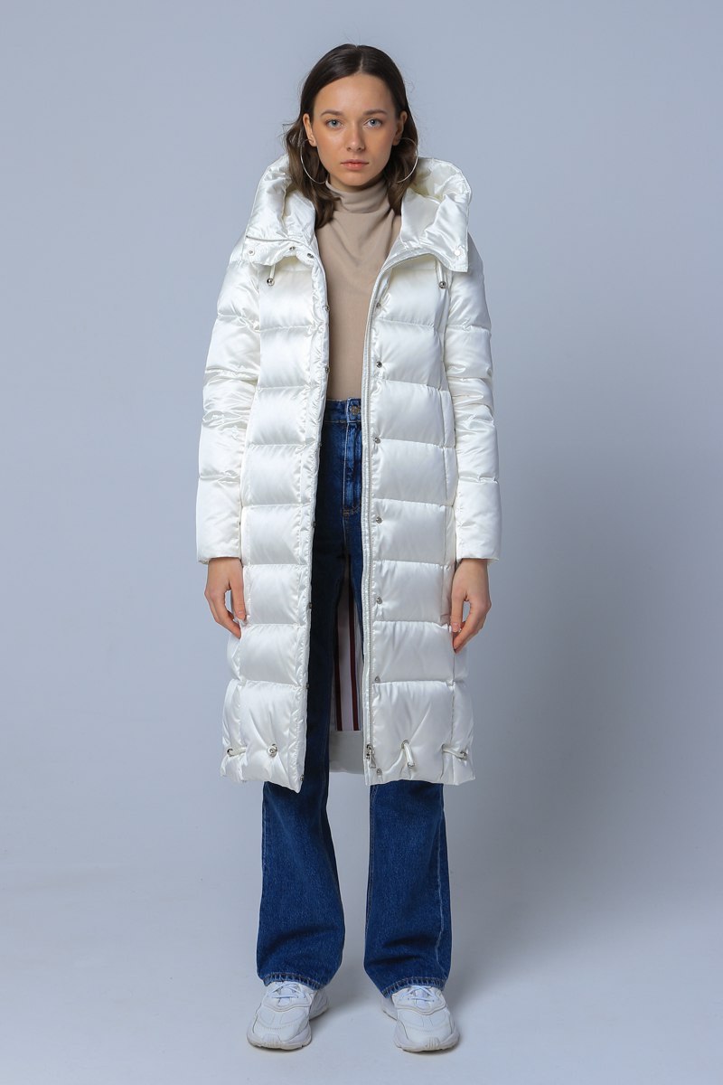 Long white down coat with a hood